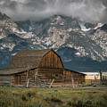 Multon Barn